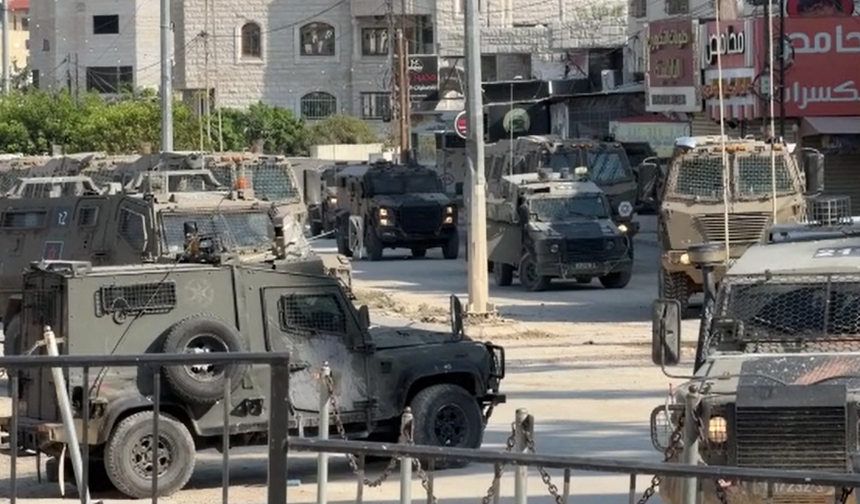 İsrail ordusu, Batı Şeria'nın Tulkerim kentine baskın düzenledi