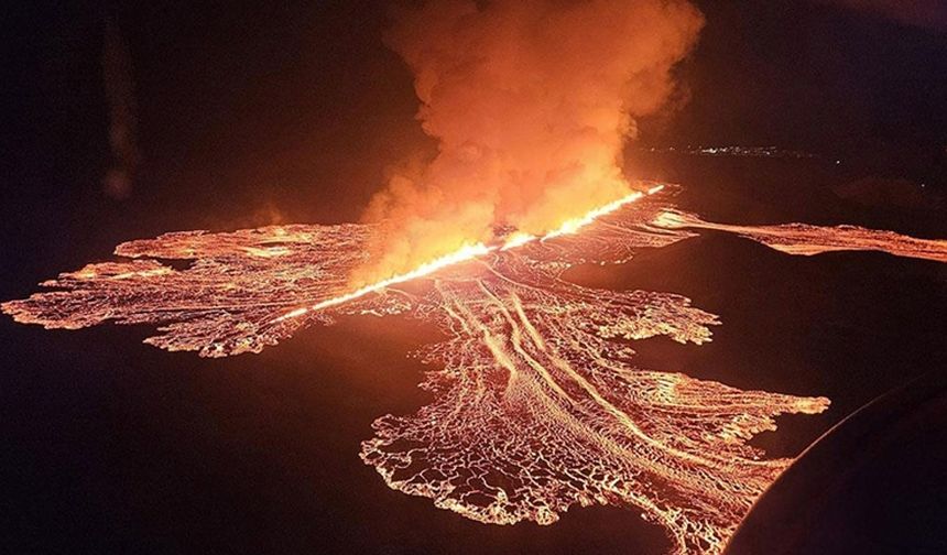 İzlanda'daki yanardağ son bir yılda yedinci kez patladı