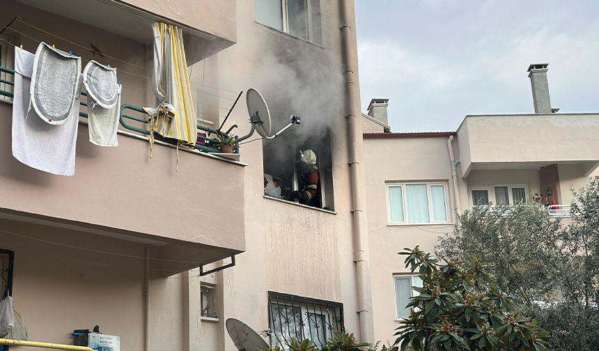 Elektrikli battaniye kazası: Ev alevler içinde kaldı