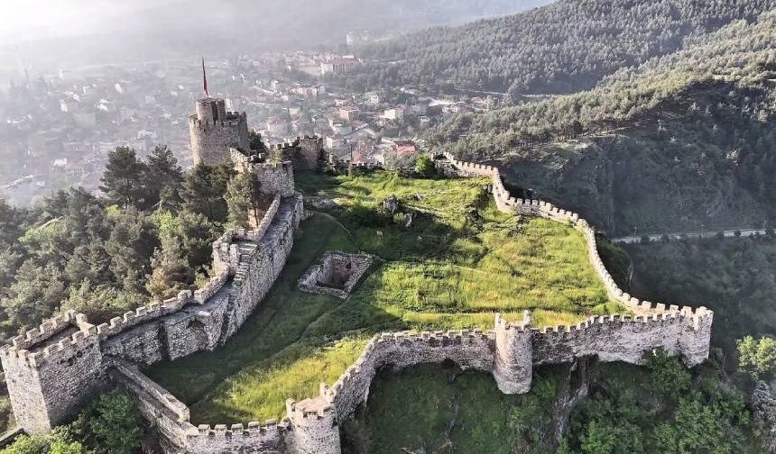 Boyabat Kalesi: 2 bin 700 yıldır tarihe meydan okuyor