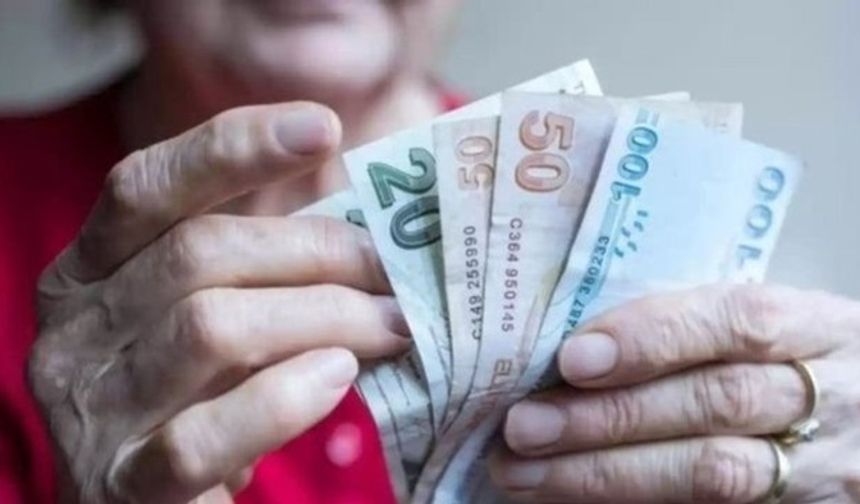 Emekliler Rahat Bir Nefes Alacak! İş Bankası'ndan Emeklilere "Dev Ödeme" Hamlesi