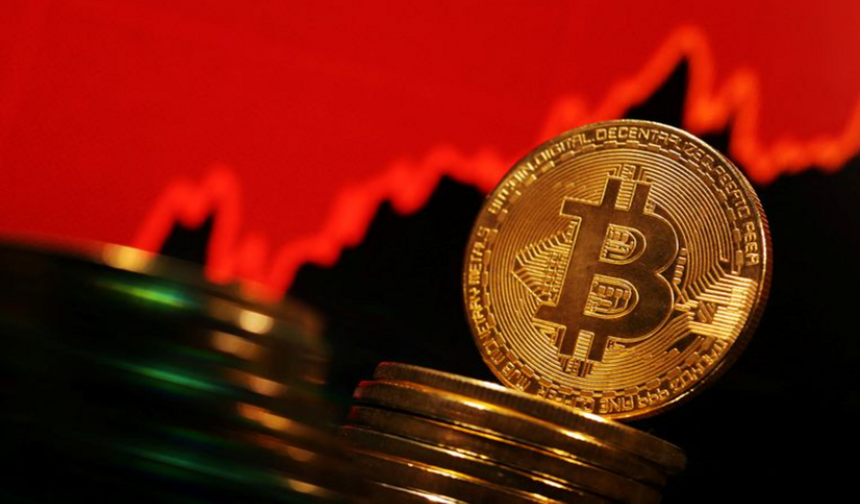 Trump ele aldı Bitcoin tüm zamanların rekorunu kırdı