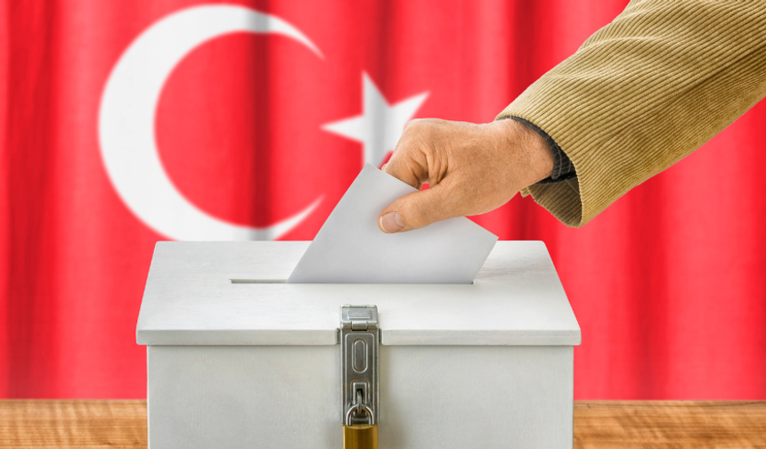 Devlet Bahçeli tarih verdi, Mehmet Tezkan bombayı patlattı: 2026’da seçim mi olacak?