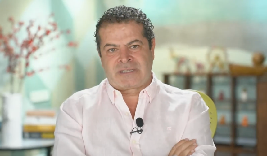 Güvenlik görevlisi öyle bir şey sordu ki:  Cüneyt Özdemir dumura uğradı!