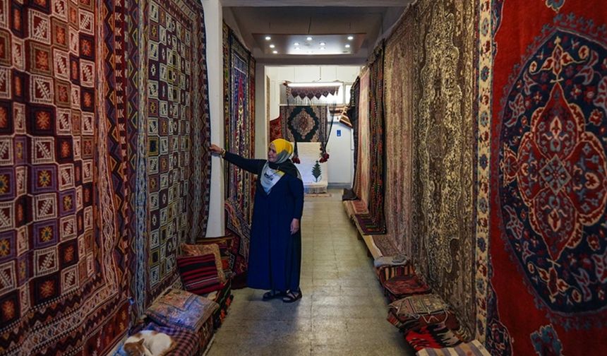 Hollandalı ressamın tablosundaki Bergama halısı, doğduğu topraklarda yeniden dokunuyor
