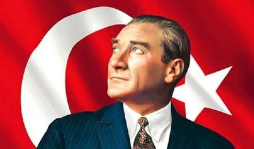 Atatürk’ü kitap sayfalarından sildiler: Sosyal medyada tepki yağdı