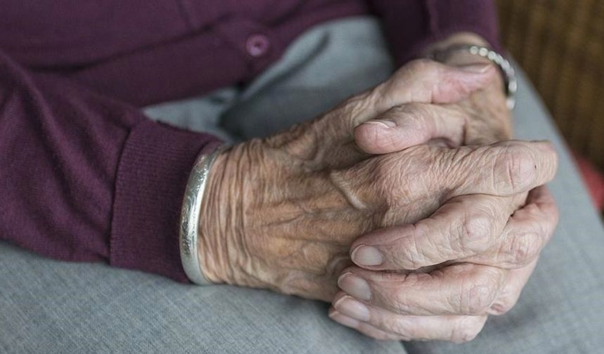 Küresel toplum Alzheimer gibi demans hastalıklarını gün geçtikçe daha çok kabulleniyor