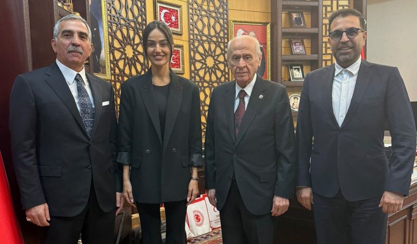 Bahçeli’den 29 Ekim sürprizi: Alevi - Sünni kardeşliği için özel türkü hazırlandı