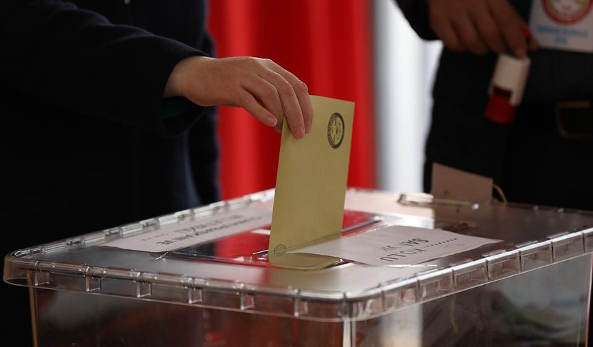 DEM yükseliyor, MHP geriliyor: İşte son anket sonuçları!