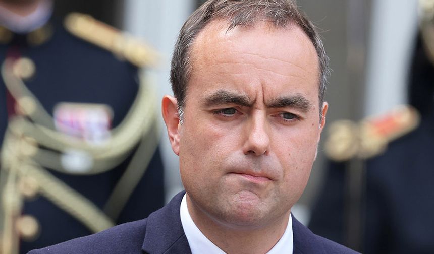 Fransa’da 26 gün görevde kalan Başbakan Lecornu istifa etti