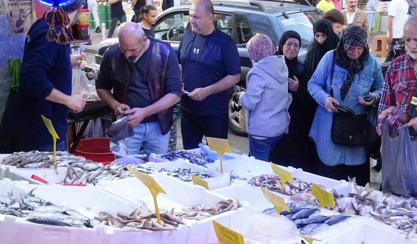 Hamside fiyat yarıya düştü, tezgahlarda yoğun ilgi