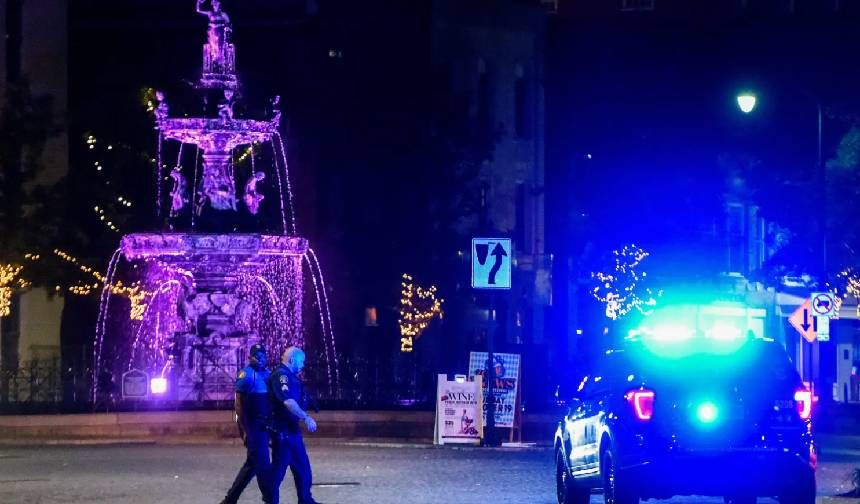 Şehrin göbeğinde kalabalığın ortasında silahlar konuştu: 2 ölü, 14 yaralı