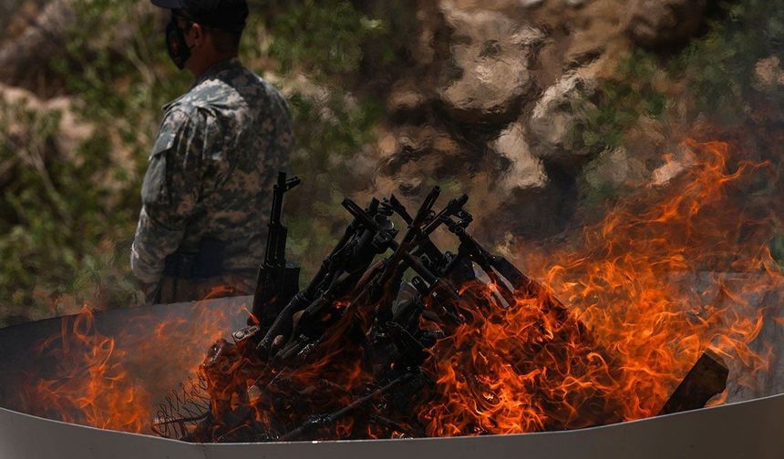 PKK Kuzey Irak'taki 4 kampı boşalttı: İlk görüntüler paylaşıldı!