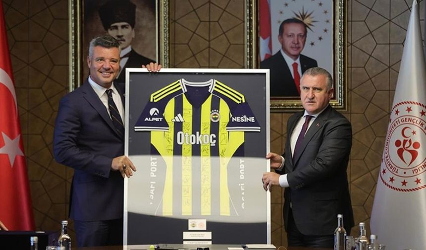 Bakan Bak, Fenerbahçe Başkanı Sadettin Saran ve yönetim kurulu üyelerini kabul etti