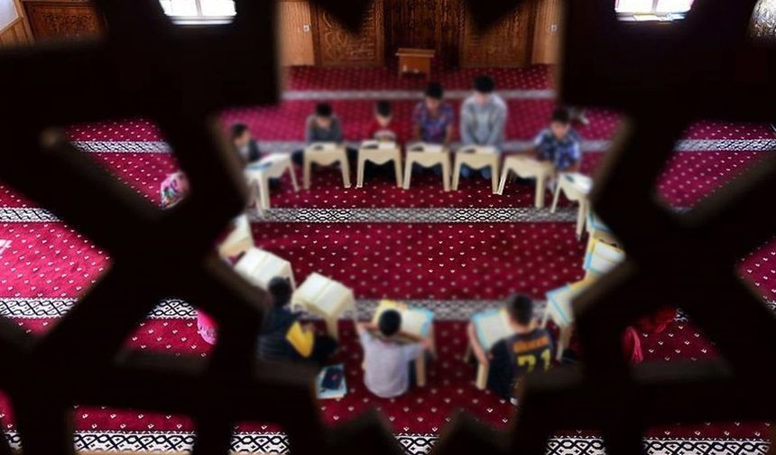 'İnşaatçı imam' skandalı: 300 bin TL’lik Kuran kursu bağışı ortadan kayboldu!