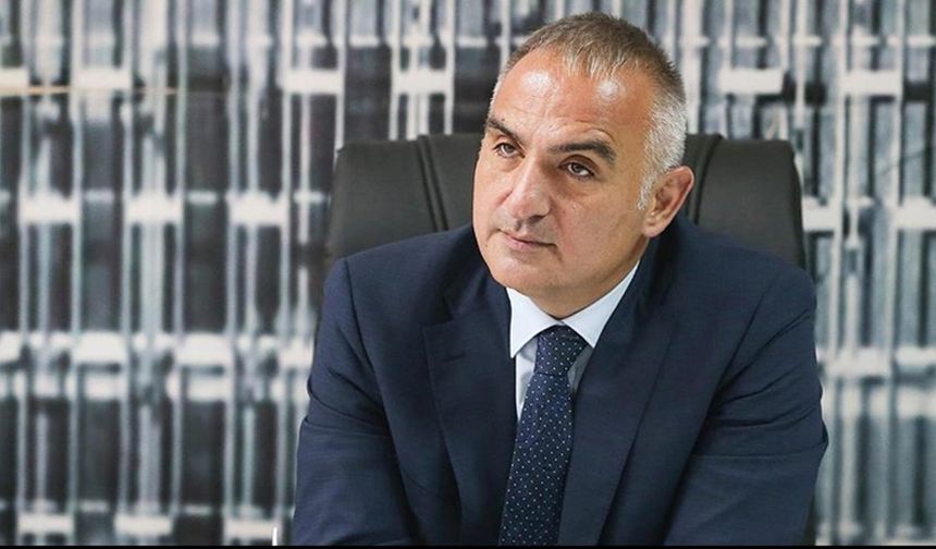 ''10 Kasım, Cumhuriyeti sonsuza dek yaşatma kararlılığımızı yinelediğimiz gündür''