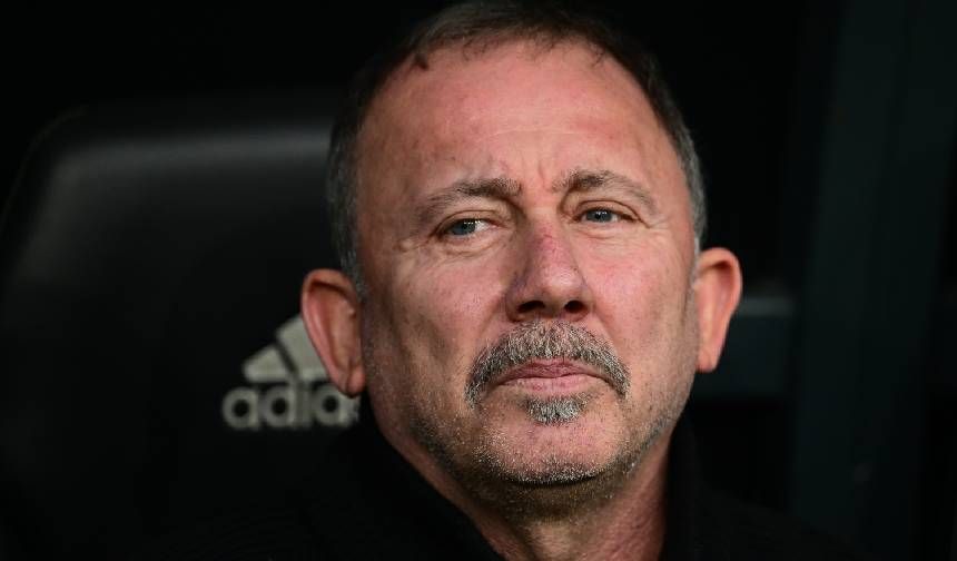 Samsunspor maçından sonra Sergen Yalçın'a soğuk duş! Taraftardan 'istifa' çağrısı