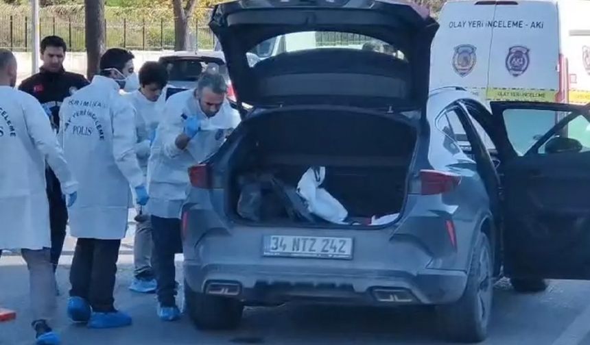 Bakırköy'de kanlı infaz: Otomobilin içinde öldürüldü!