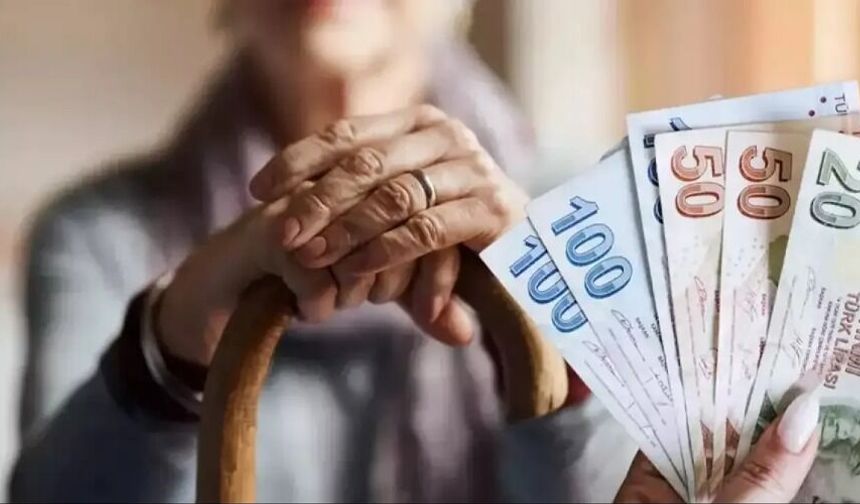 Emekli ve memur maaşları için ferahlatan açıklama: Zam oranı artabilir!