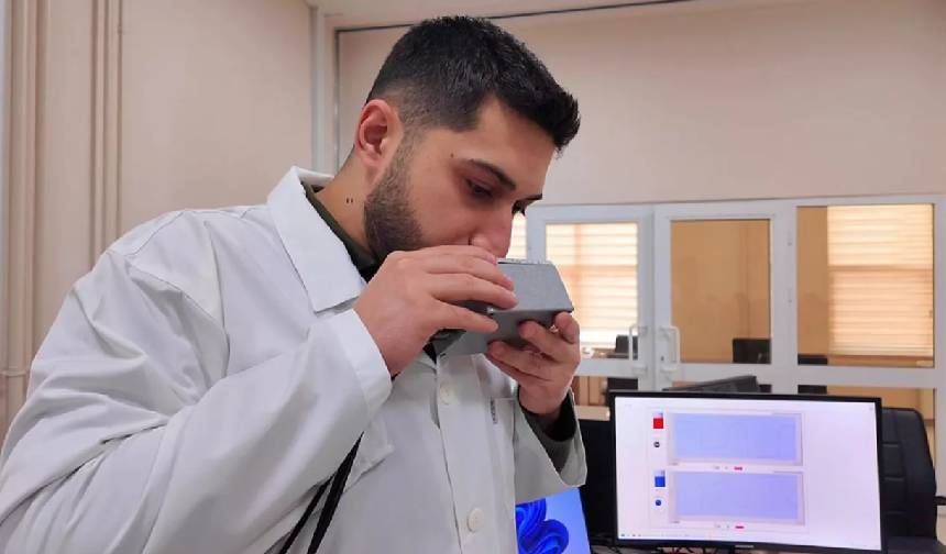 Türk bilim insanları nefesten şeker ölçümü yapan cihaz keşfetti: Çocuklara kolaylık