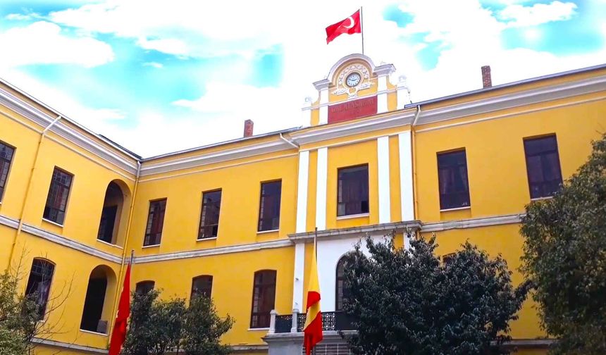 LGS'ye girecek adaylar dikkat! İşte Türkiye'nin en iyi 24 lisesi