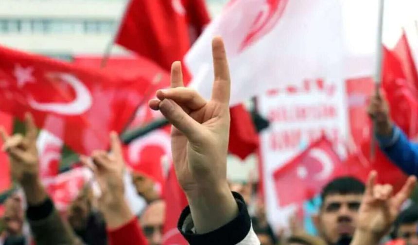 MHP’de peş peşe fesih: İstanbul, Kütahya şimdi de Eskişehir kapatıldı