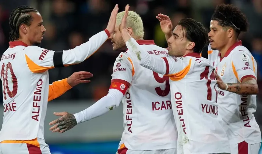 Galatasaray işi bitirdi! Fenerbahçe ile fark 4 oldu