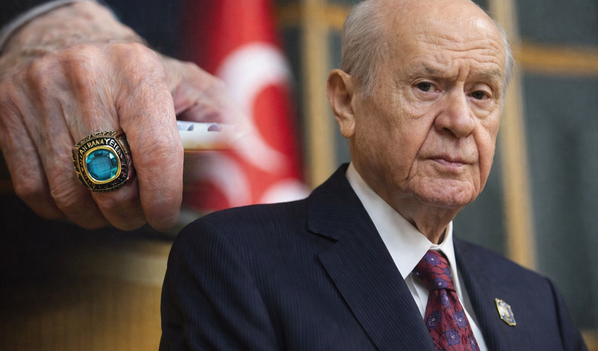 Devlet Bahçeli’nin paylaştığı yüzük ne anlama geliyor? Gündem oldu