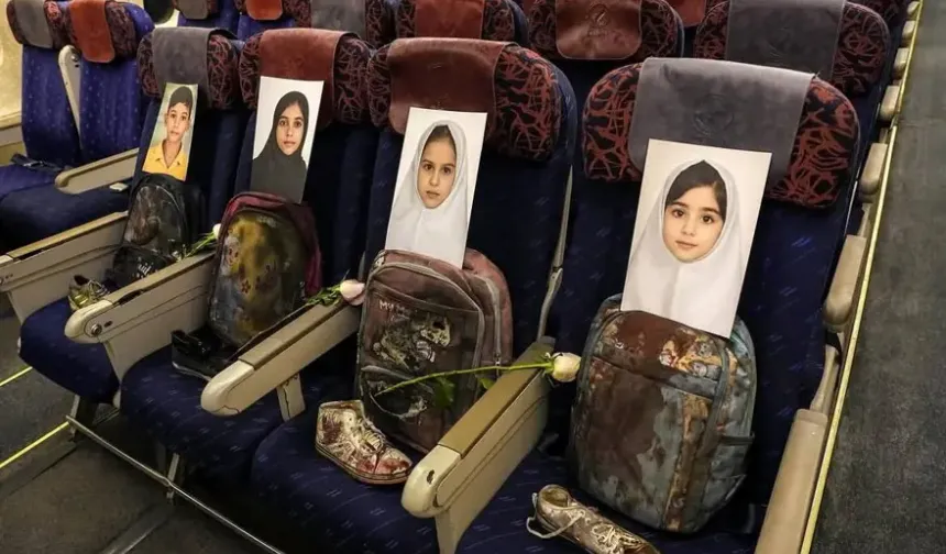İran heyetinden ölen çocuklar için anlamlı anma: 'Bu yolculuktaki yol arkadaşlarım'