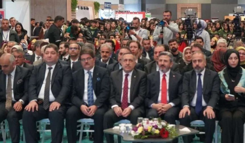 'AK Parti' yerine 'AKP' denildi! Törende kriz çıktı