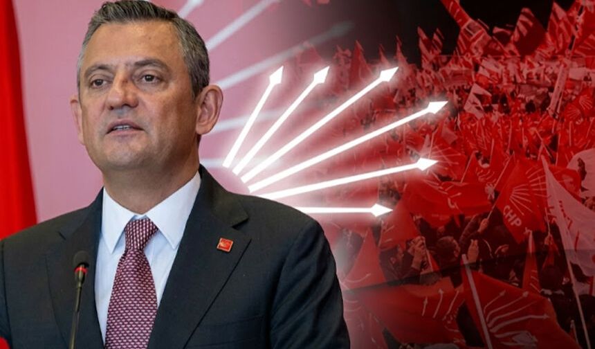 CHP'de hareketli saatler: Merkez yönetim kurulu olağanüstü toplandı
