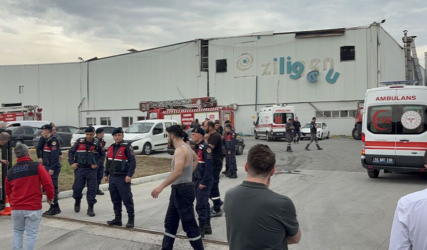 Sakarya OSB’de büyük patlama! 1’i ağır 8 yaralı