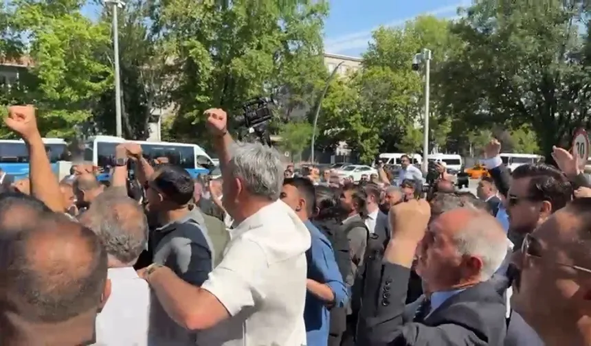 TBMM'de CHP Grup Toplantısı krizi! Kürsüde kim olacak? Gözler 13.30'da