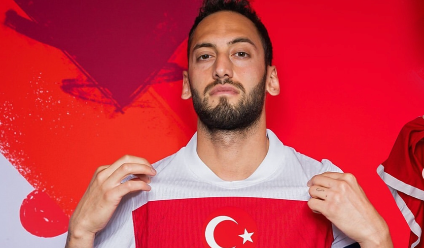 Hakan Çalhanoğlu ile Avustralyalı gazeteci arasında gerilim: 'Sence...'
