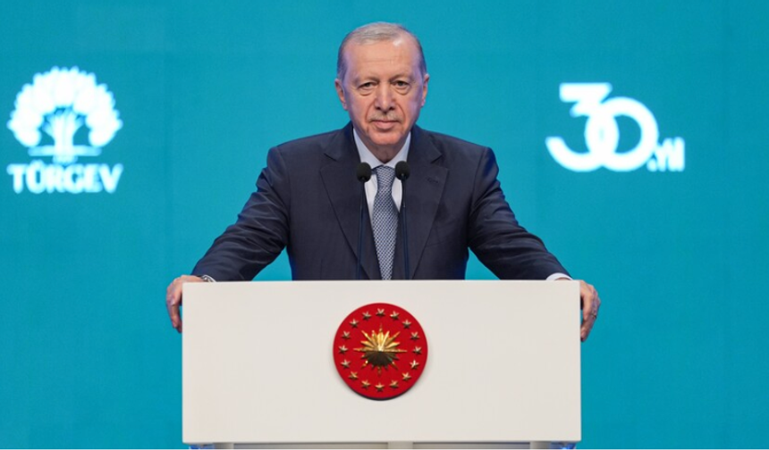 Cumhurbaşkanı Erdoğan: Kendisini akışa bırakan değil, akışa yön veren bir gençlik yetiştireceğiz