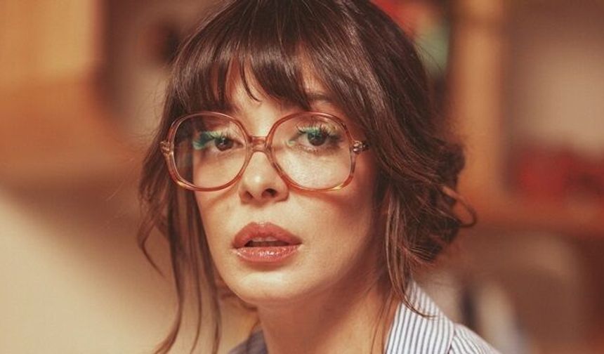 Selin Şekerci'nin yeni dizisi 'Baş Başa'dan ilk tanıtım geldi!