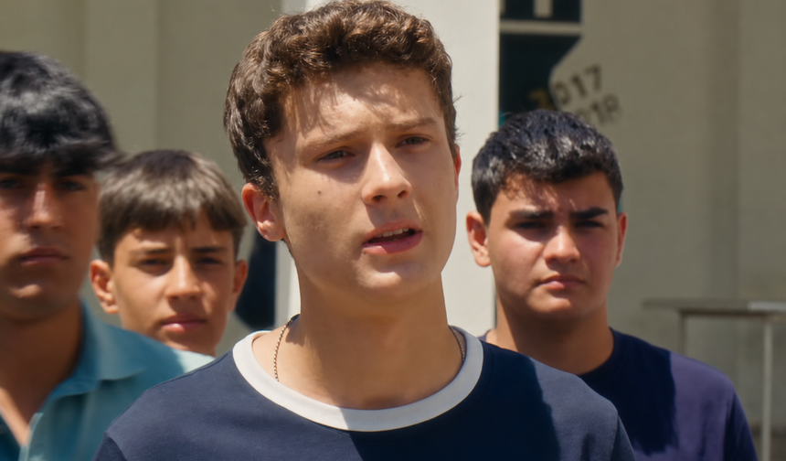 Daha 17 9. bölümden 2. fragman geldi: Aras kardeşinin kim olduğunu öğrenecek mi? 'Beni buraya getiren sen misin?'