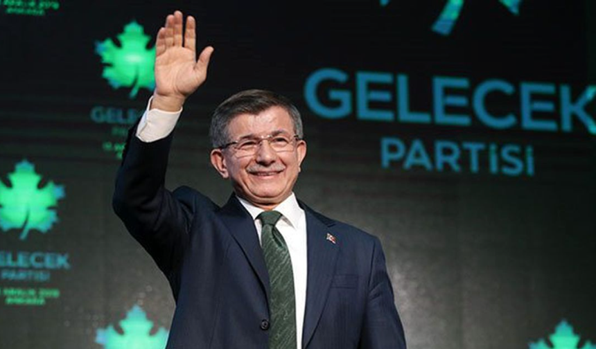Siyaset dünyasını sallayan flaş karar: Ahmet Davutoğlu duyurdu, Gelecek Partisi kapandı!