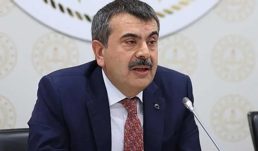 Basın mensuplarıyla bir araya gelmişti: Bakan Tekin'den gazetecileri sevindiren jest