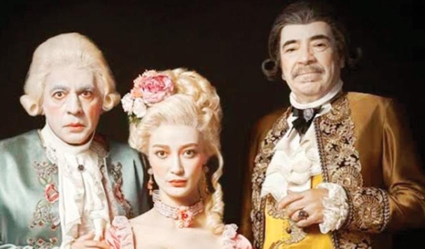 Efsane perde kapatıyor: Hayranlarının gözdesi "Amadeus" sahnelere veda ediyor!