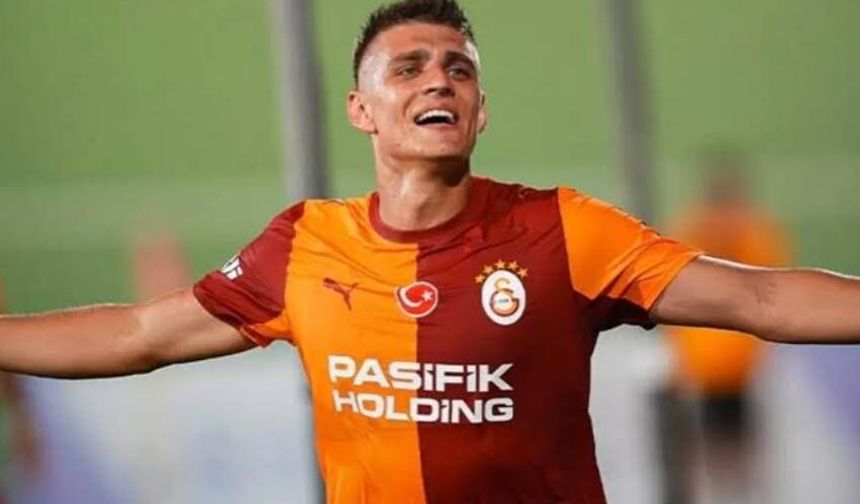 Kazımcan Karataş'tan Galatasaray açıklaması:"Ayrılmak gibi bir düşüncem yok"