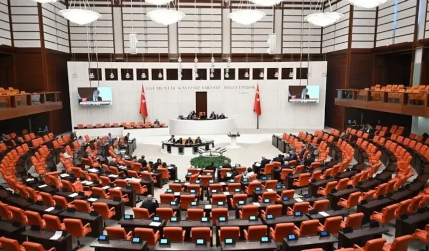 Seçimlere geri sayım... 3 parti ittifakta anlaştı! Diğer 3 parti ise görüşmelere başladı
