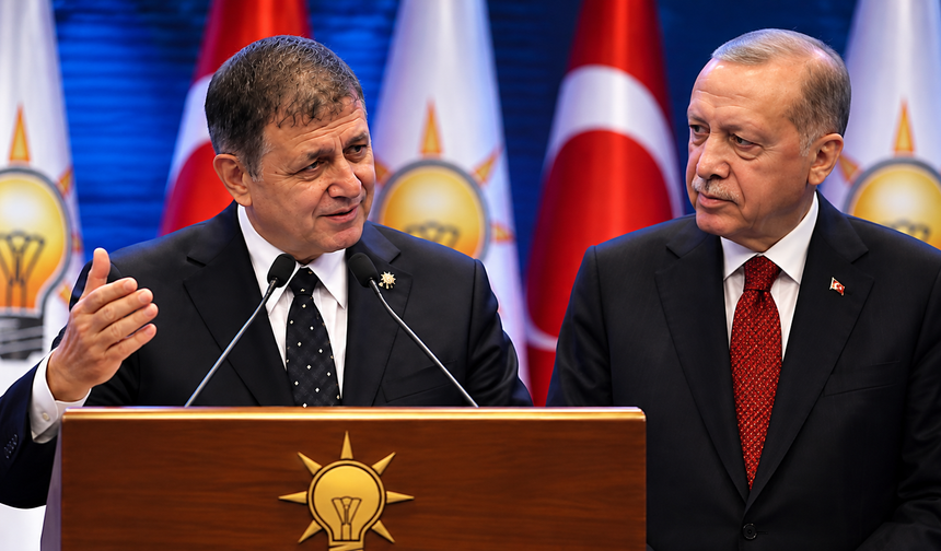 AK Parti rozetini taktı, kürsüye çıktı! Cemil Tugay'dan Erdoğan'a 'büyük lider' sözleri