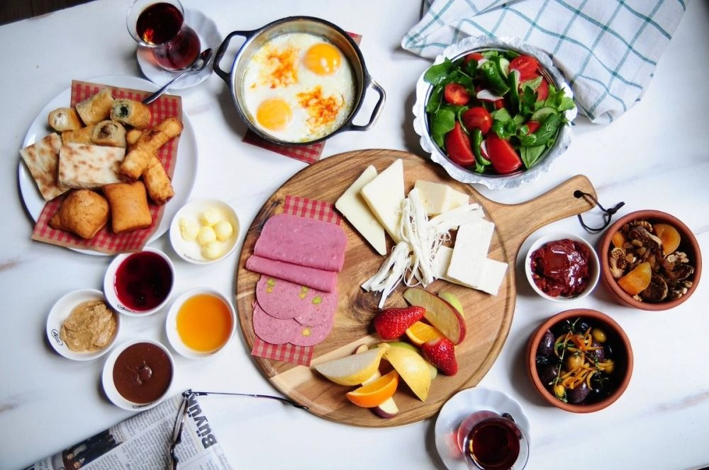 sahurda yenmemesi gerekenler sahurda ne yemeli