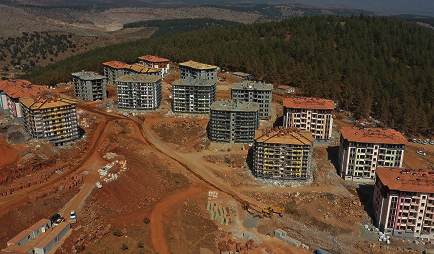 ZİRAAT BANKASI
Faiz Oranı: %3,09
Aylık Taksit: 63.445,96 TL
Toplam Ödeme: 7.637.215 TL.