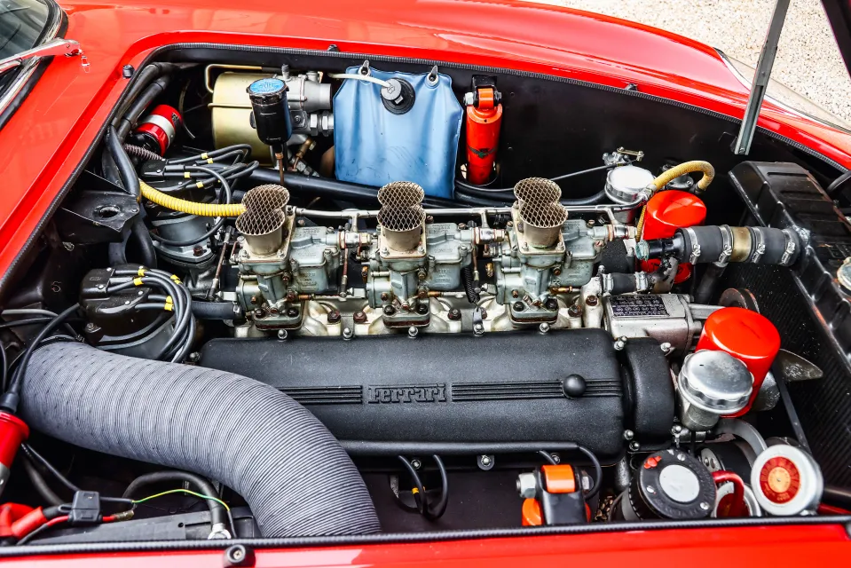 Ferrari4....