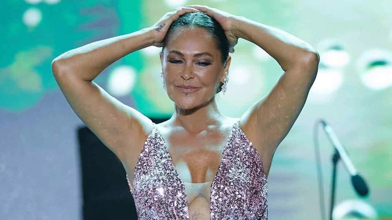 Hulya Avsar Cumhurbaskani Korumasina Yurudu Cok Hossun Bu Kez Buldum Galiba Calh