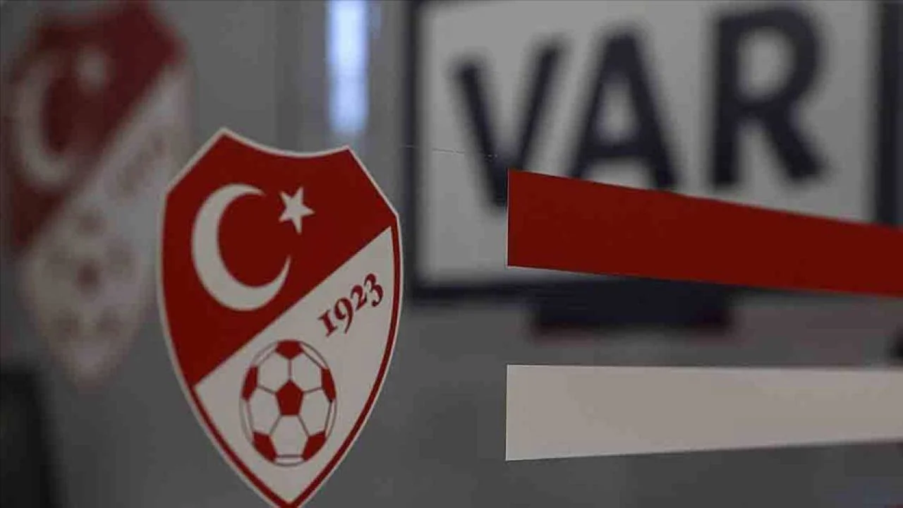 Trabzonspor Fenerbahce Macinin Var Hakemi Belli Oldu