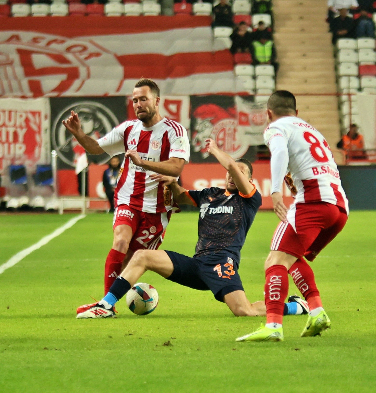 antalyaspor basaksehır