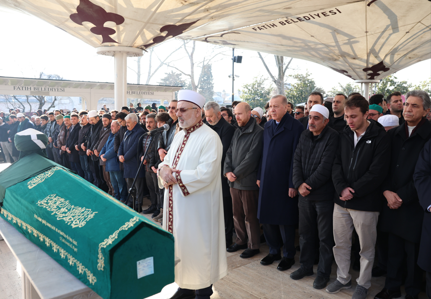 cumhurbaskanı Erdogan Kasım Yagcıoglu'nun cenaze torenıne katıldı